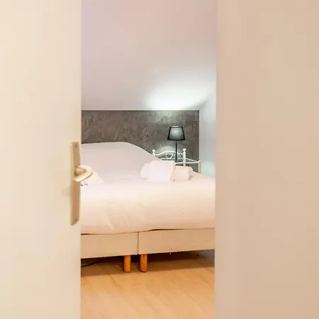 Alpiloc - Town House With Garden And Winter Lounge בית נופש *