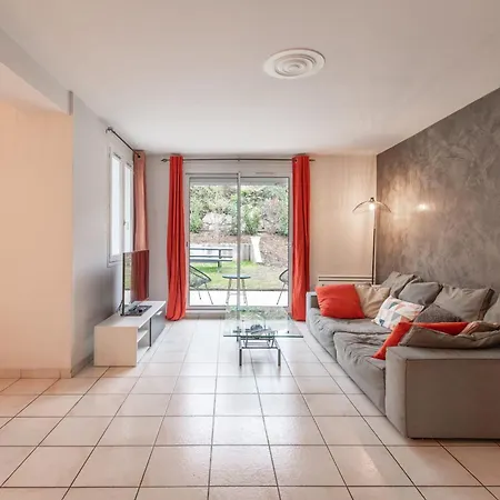 Alpiloc - Town House With Garden And Winter Lounge אנסי